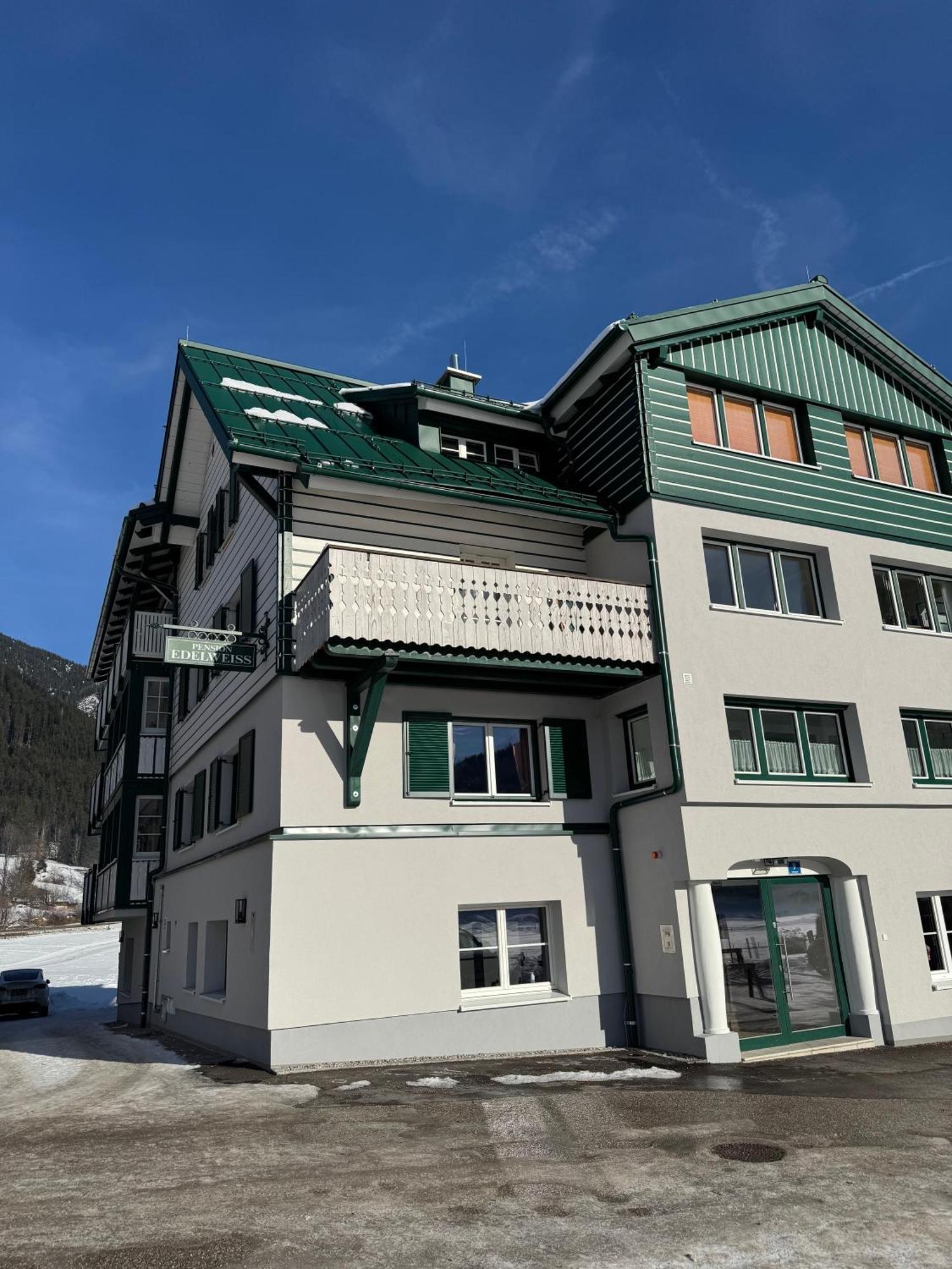 Loetje Apartment Гозау Екстериор снимка